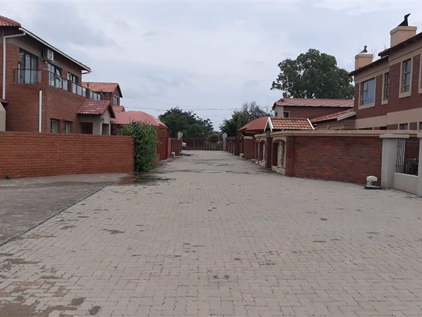 465 m² Land available in Vryburg