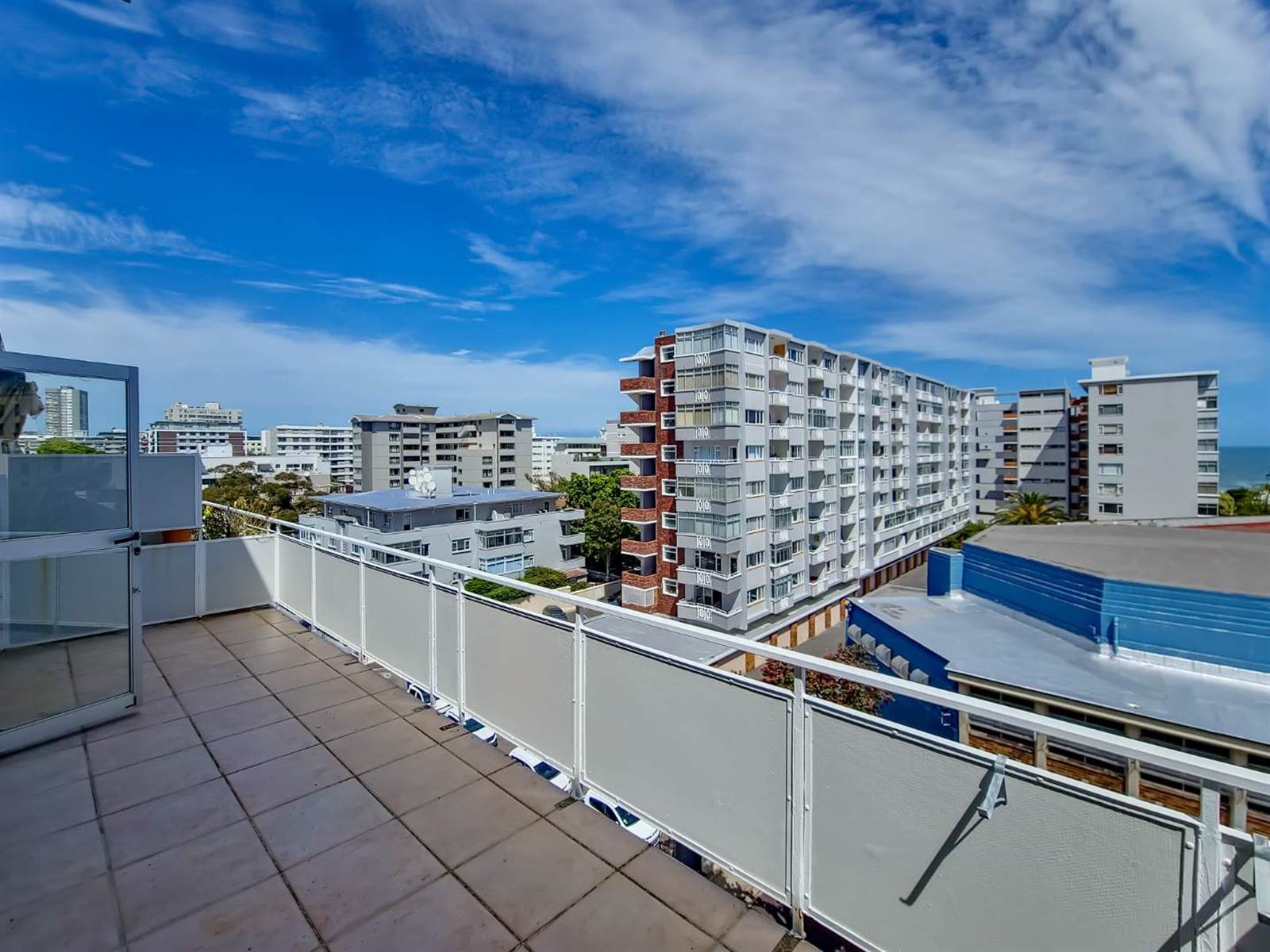 3 Bed Apartment in Sea Point photo number 21