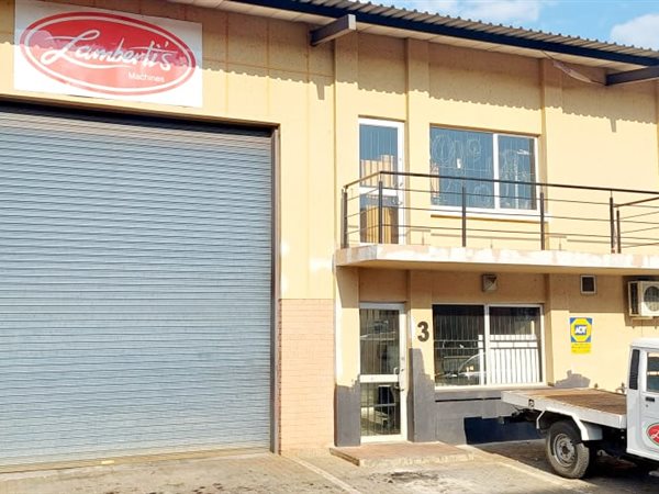 270  m² Office Space in Halfway House