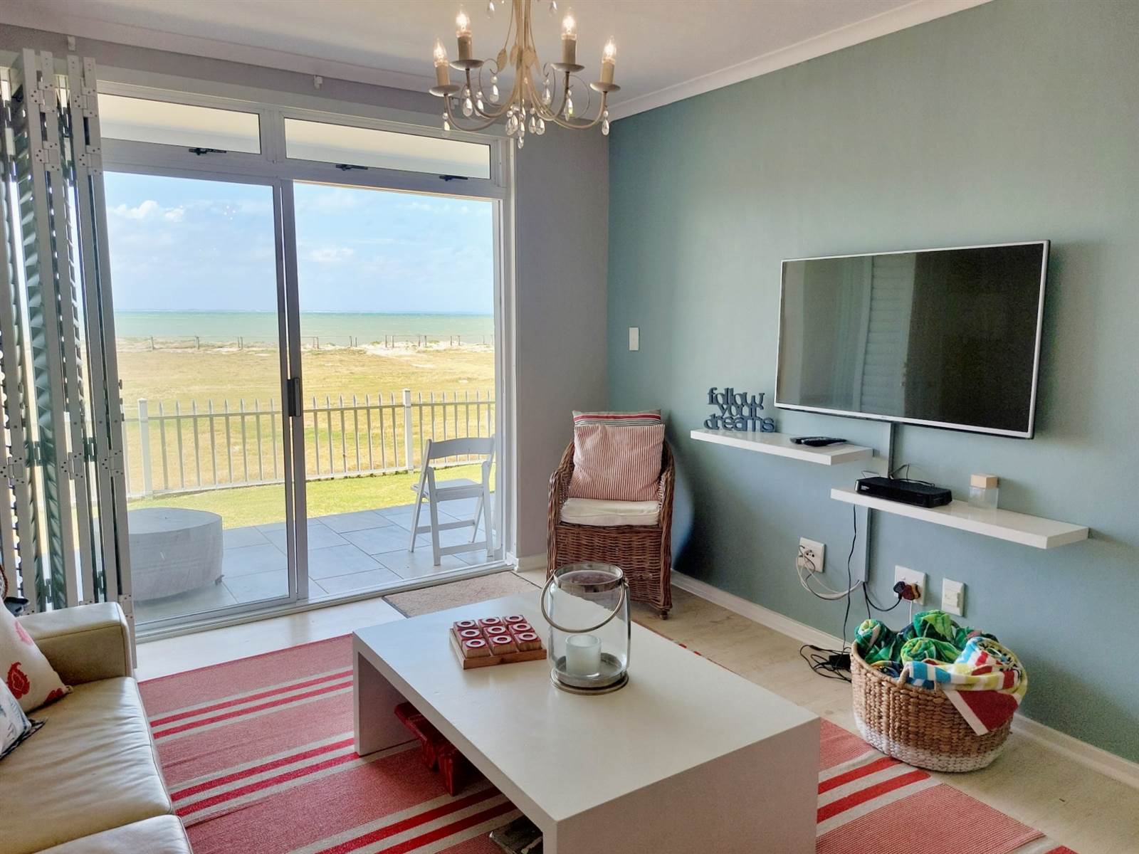 3 Bed Apartment in Struisbaai photo number 11