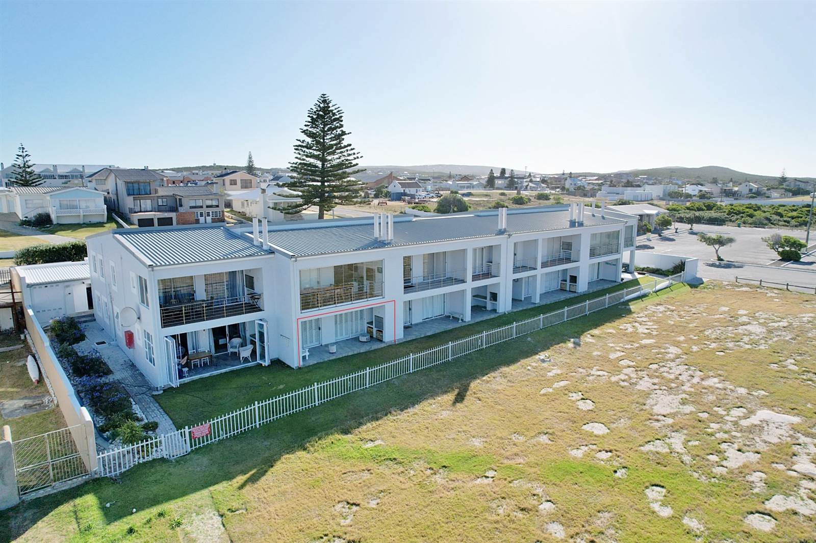 3 Bed Apartment in Struisbaai photo number 9