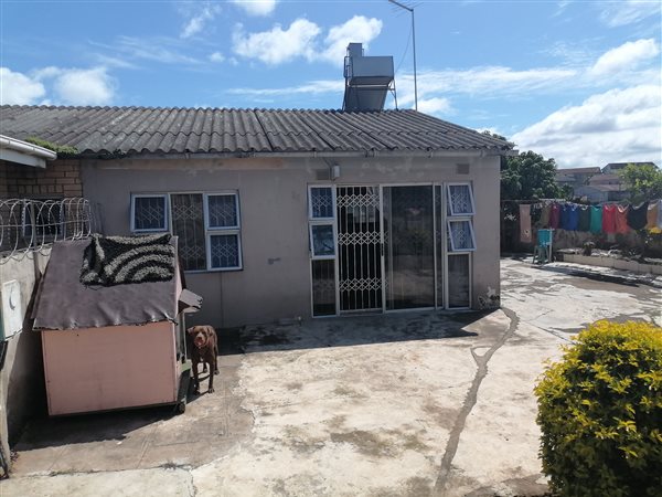 2 Bedroom House 2 Bedroom House