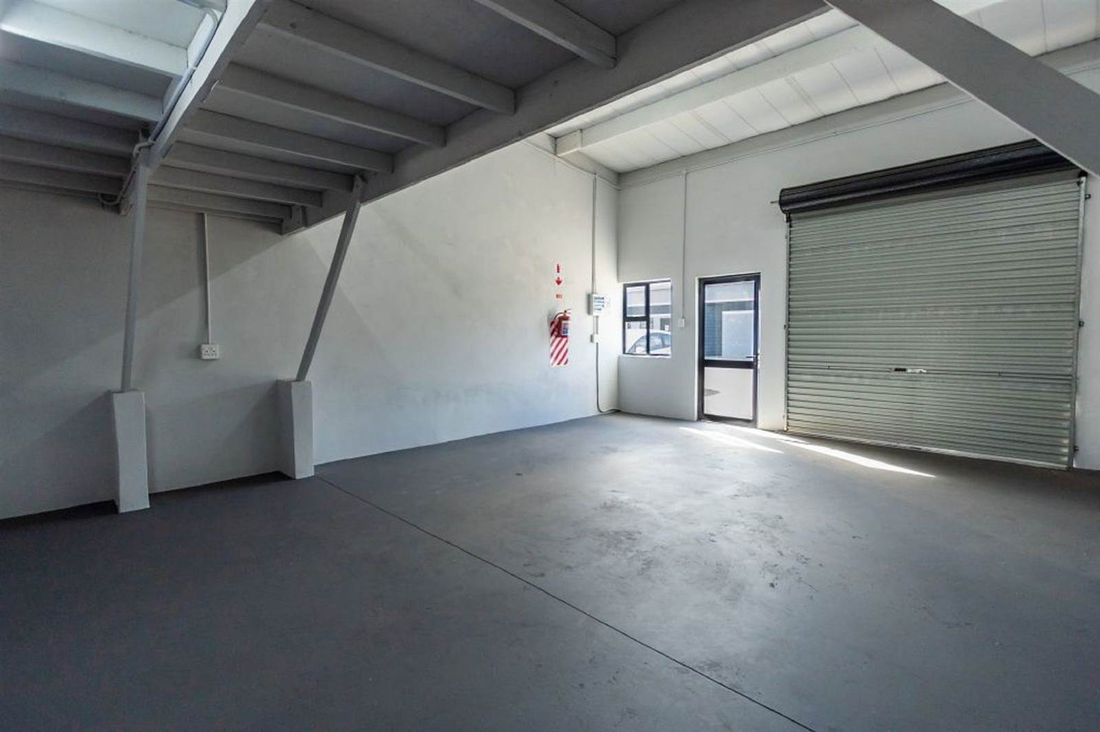 67  m² Commercial space in Alton photo number 7