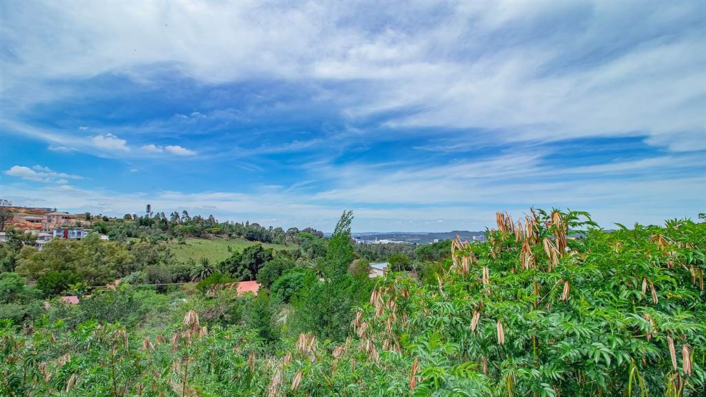 4956 m² Land available in Waterkloof Ridge photo number 2