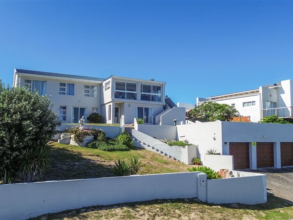 5 Bedroom House 5 Bedroom House