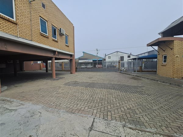 857  m² Industrial space in Beaconvale