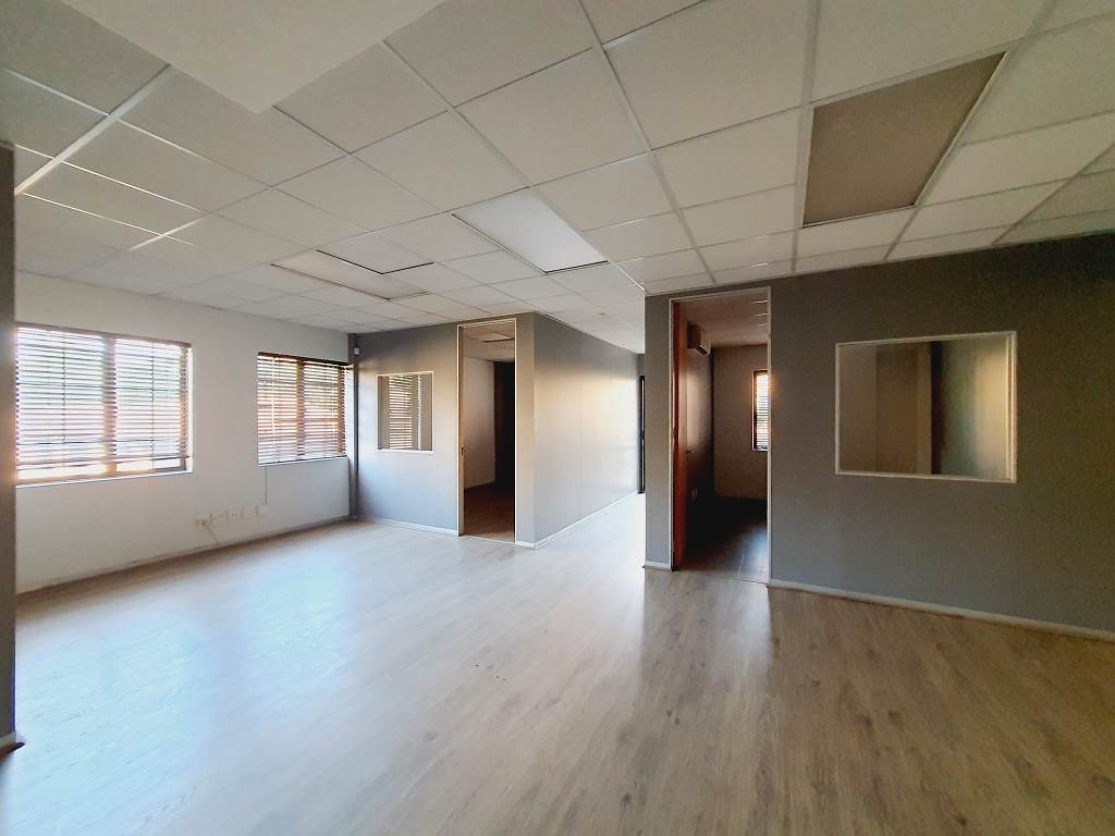 347  m² Commercial space in Rivonia photo number 20