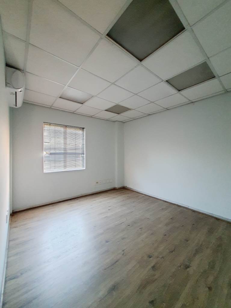 347  m² Commercial space in Rivonia photo number 25