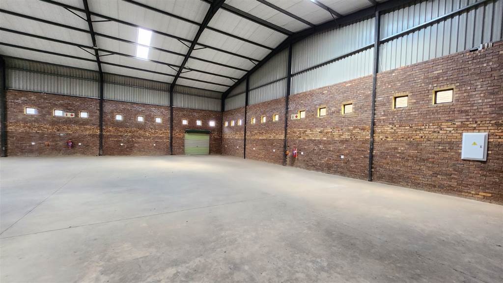 580  m² Industrial space in Booysens photo number 14