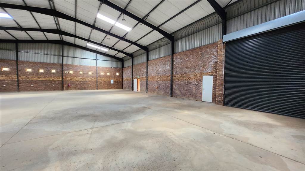 580  m² Industrial space in Booysens photo number 22