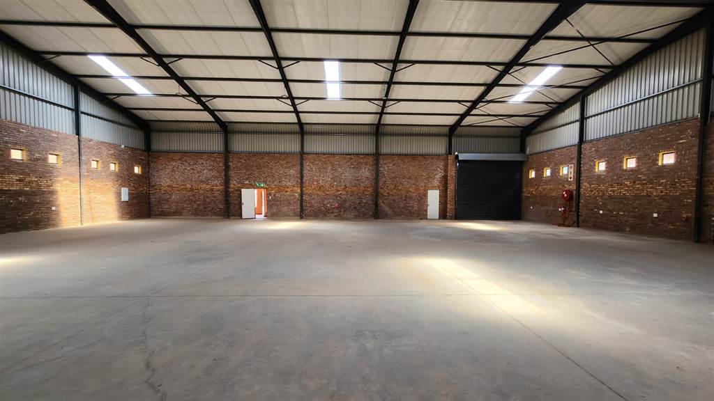 580  m² Industrial space in Booysens photo number 27