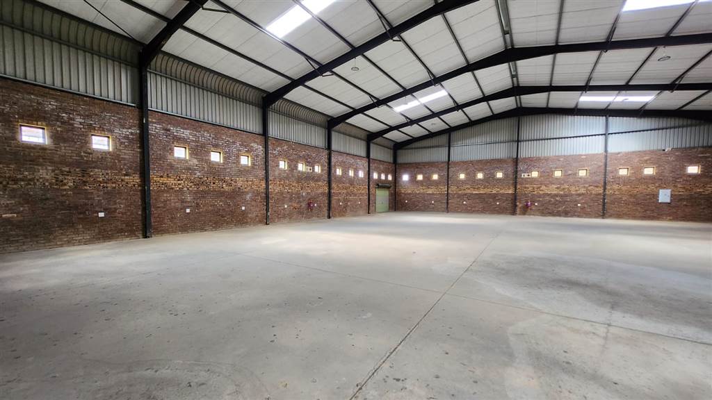 580  m² Industrial space in Booysens photo number 19