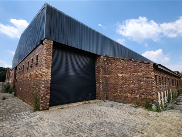 580  m² Industrial space in Booysens