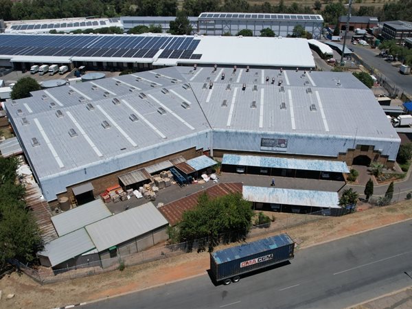 6 490 m² Industrial space 6 490 m² Industrial space