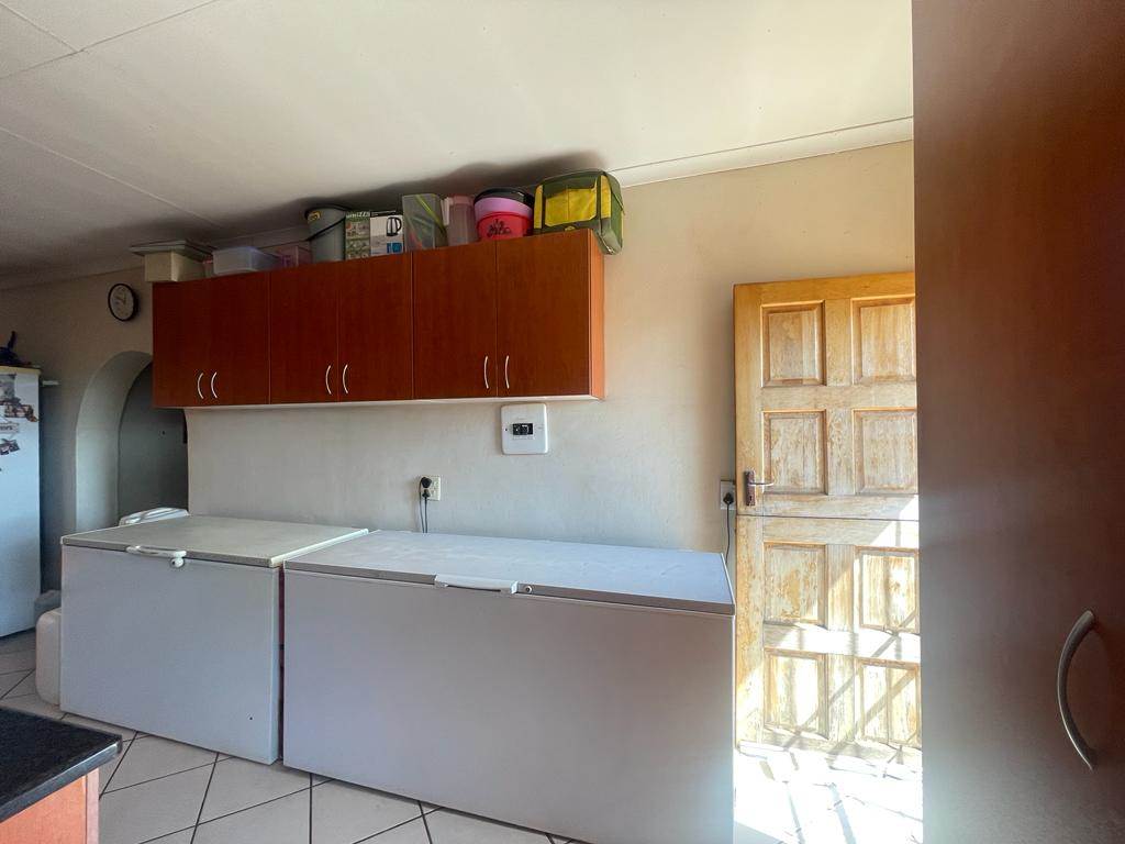 3 Bed House in Impala Park photo number 4