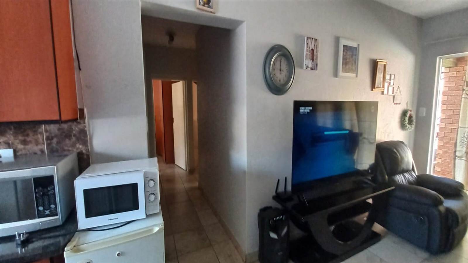 3 Bed Apartment in Waterval East photo number 21