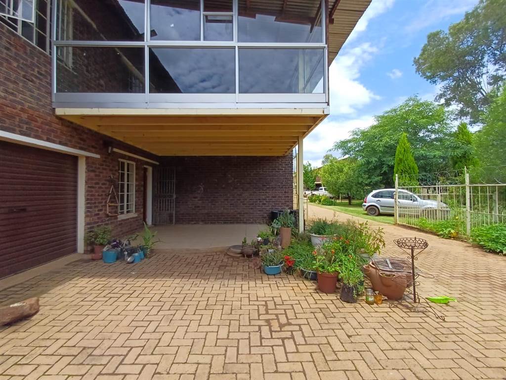 34 Bed House in Lydenburg photo number 9
