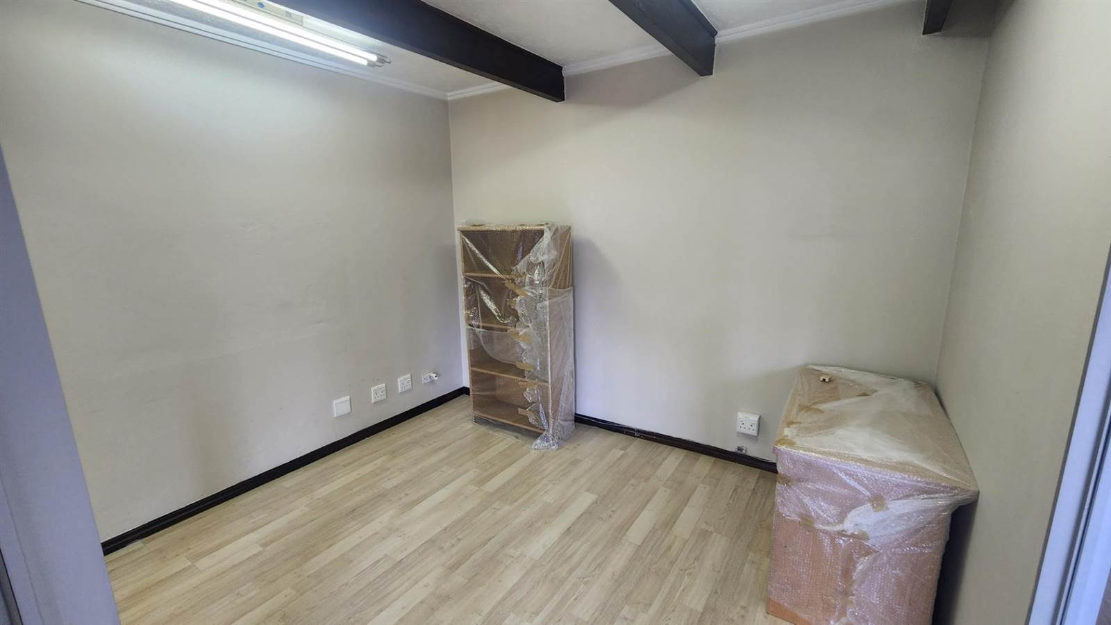 253  m² Commercial space in Bedfordview photo number 25
