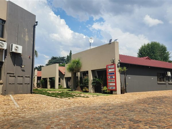 253  m² Commercial space in Bedfordview