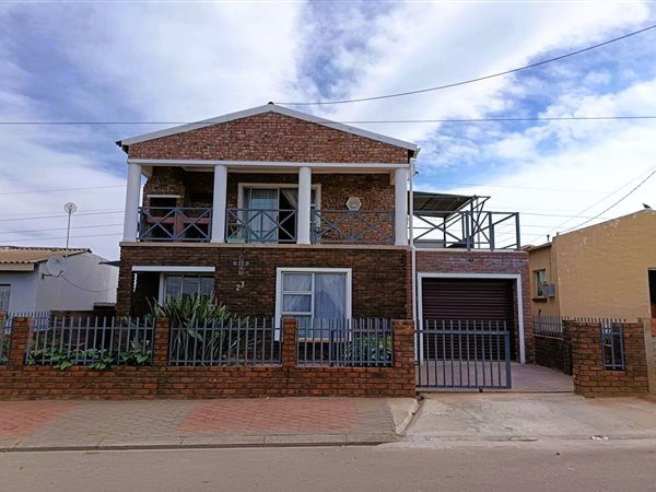 3 Bedroom House 3 Bedroom House