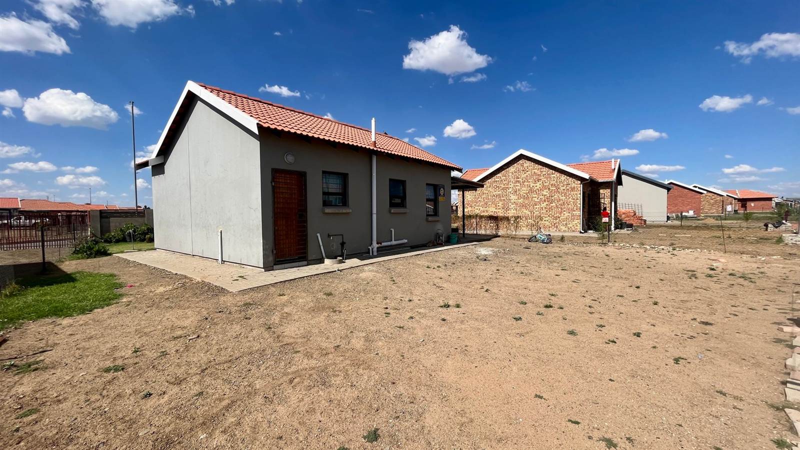 2 Bed House in Bloemfontein photo number 16