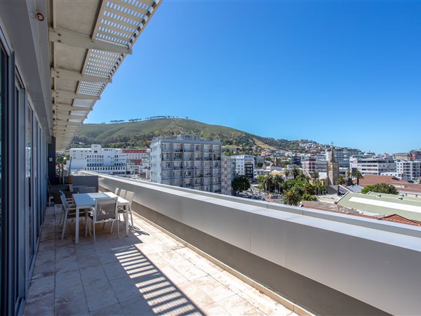 3 Bed Apartment in Cape Town City Centre