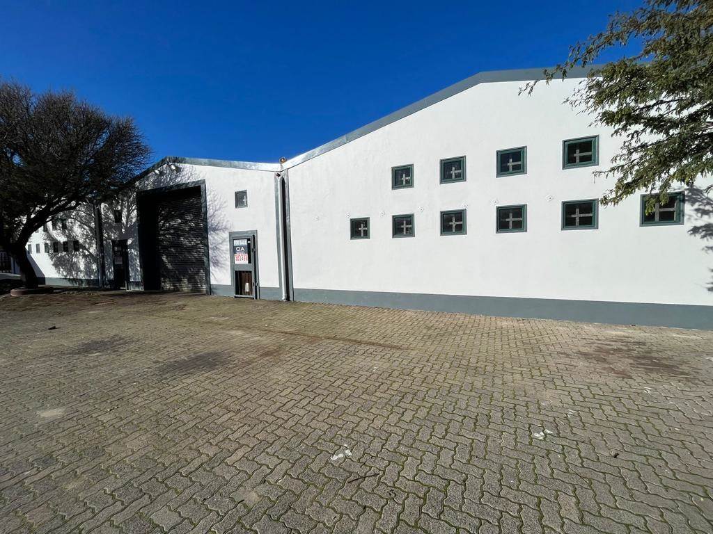 1180  m² Industrial space in Plankenbrug photo number 3
