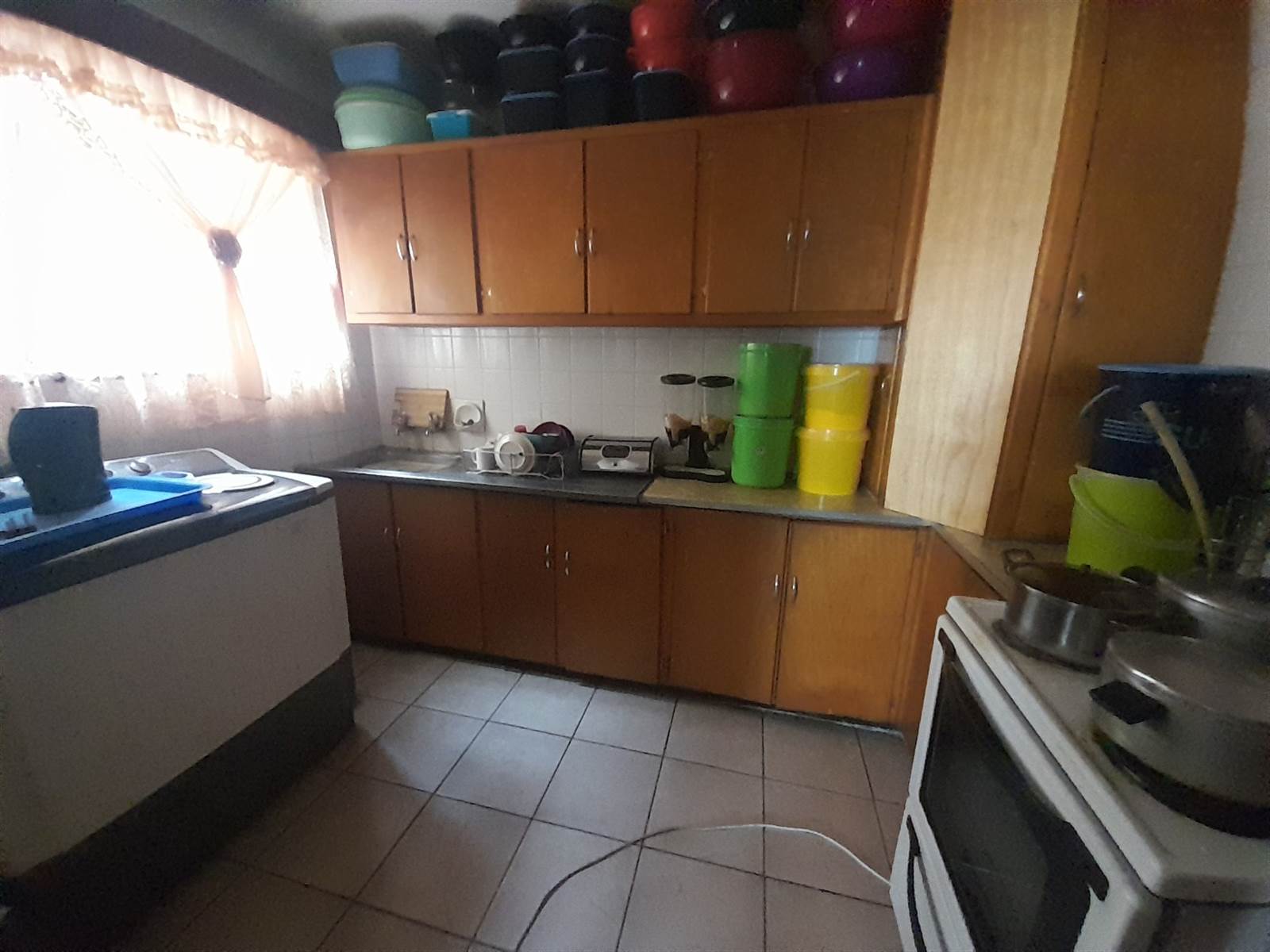 2 Bed Apartment in Krugersdorp Central photo number 11