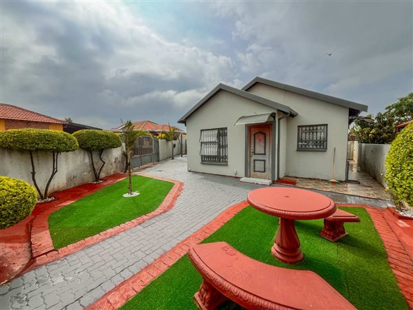 3 Bedroom House 3 Bedroom House