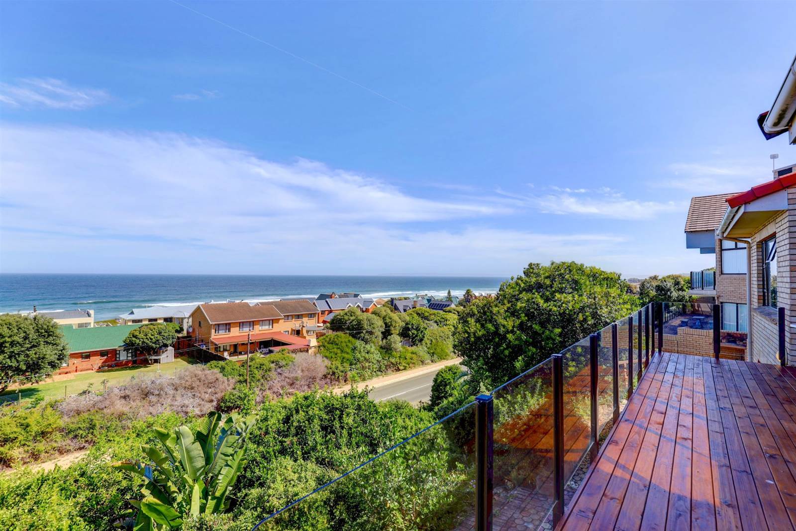4 Bed House in Outeniqua Strand photo number 16