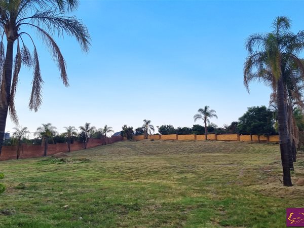 5000 m² Land available in Zwavelpoort