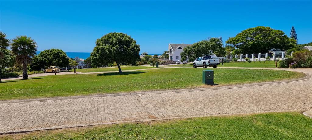 800 m² Land available in St Francis Bay photo number 4