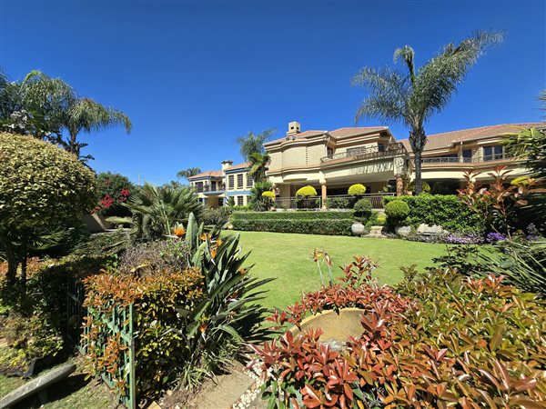 12 Bedroom House