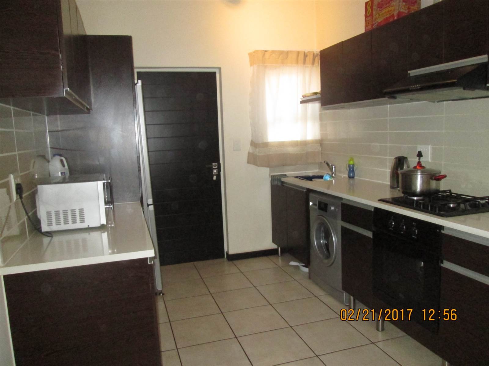 2 Bed Apartment in Greenstone Gate photo number 15
