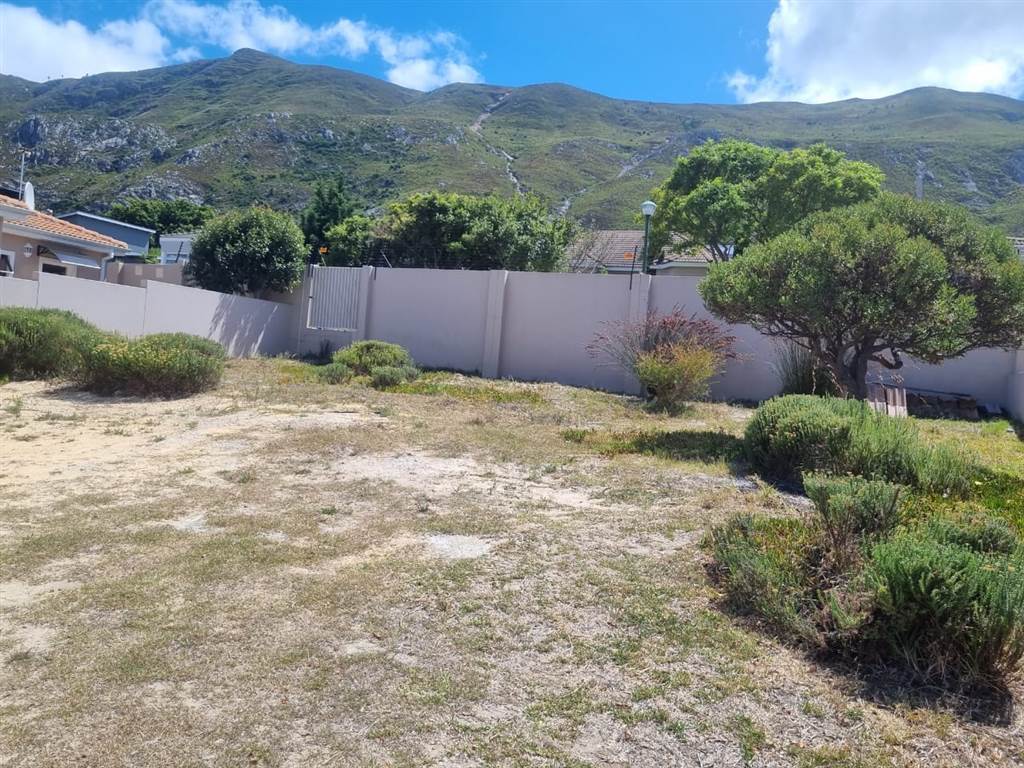342 m² Land available in Chanteclair photo number 4