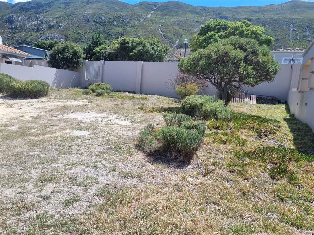 342 m² Land available in Chanteclair photo number 5