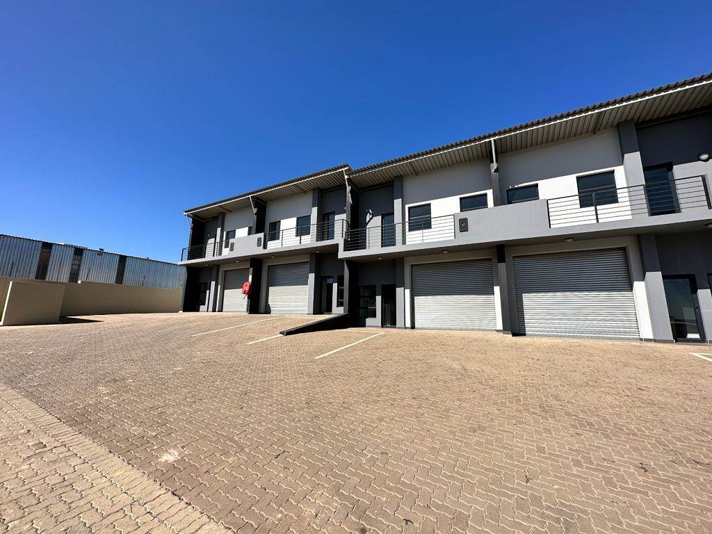 272  m² Industrial space in Clayville photo number 2