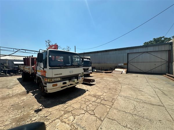 512 m² Industrial space 512 m² Industrial space
