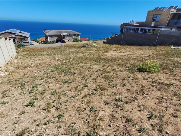 715 m² Land available in Dana Bay