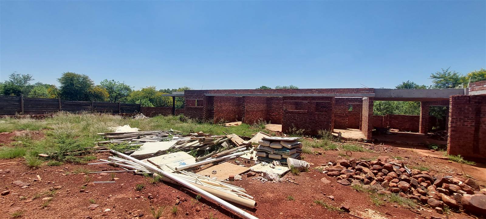 4 Bed House in Leloko photo number 3