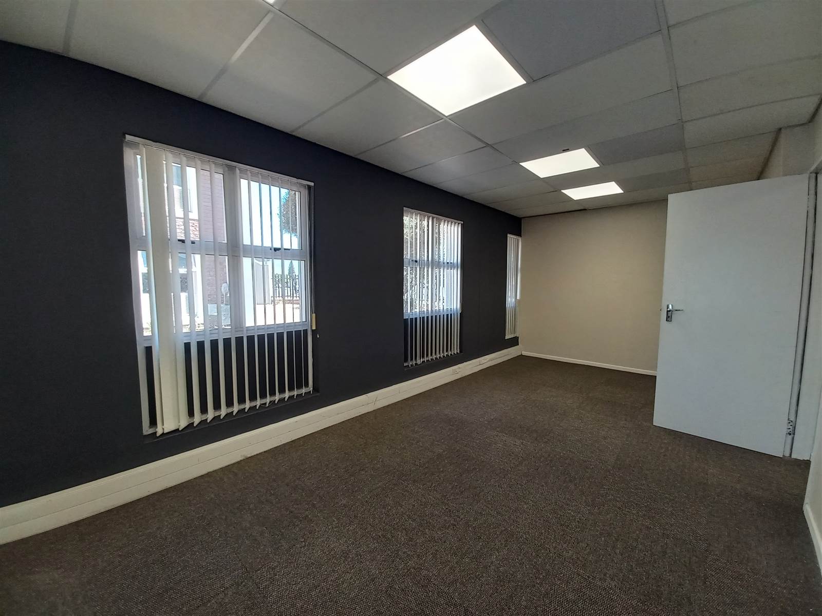 108  m² Commercial space in Milnerton photo number 6