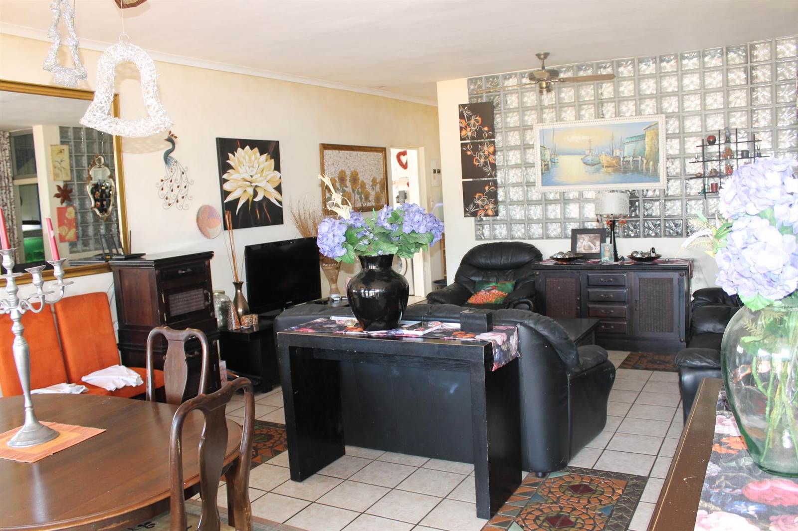 10 Bed House in Fish Hoek photo number 10