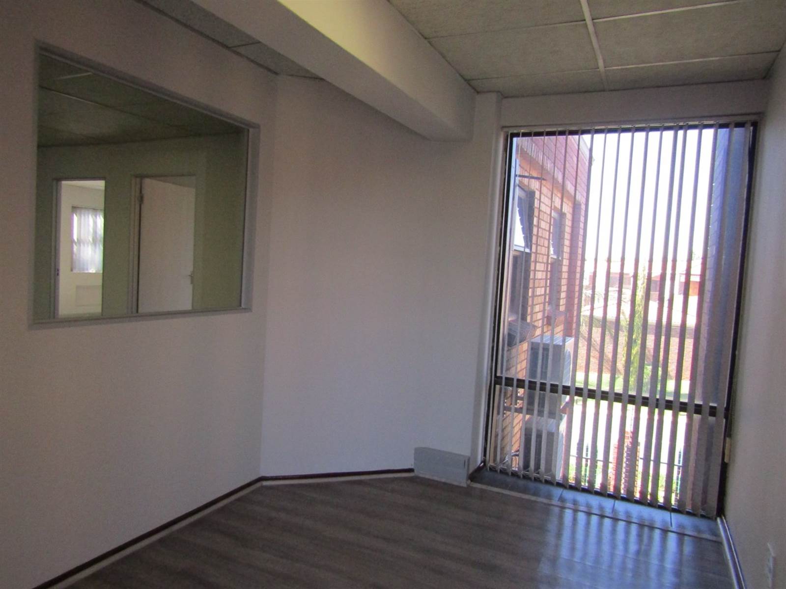 114  m² Office Space in Allens Nek photo number 2