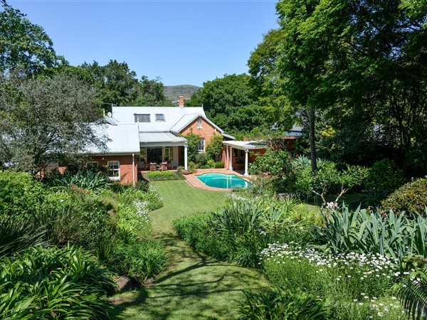 4 Bedroom House 4 Bedroom House
