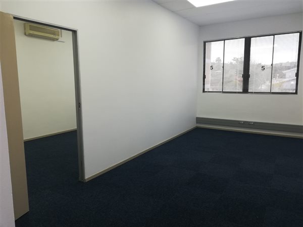 46.9  m² Office Space