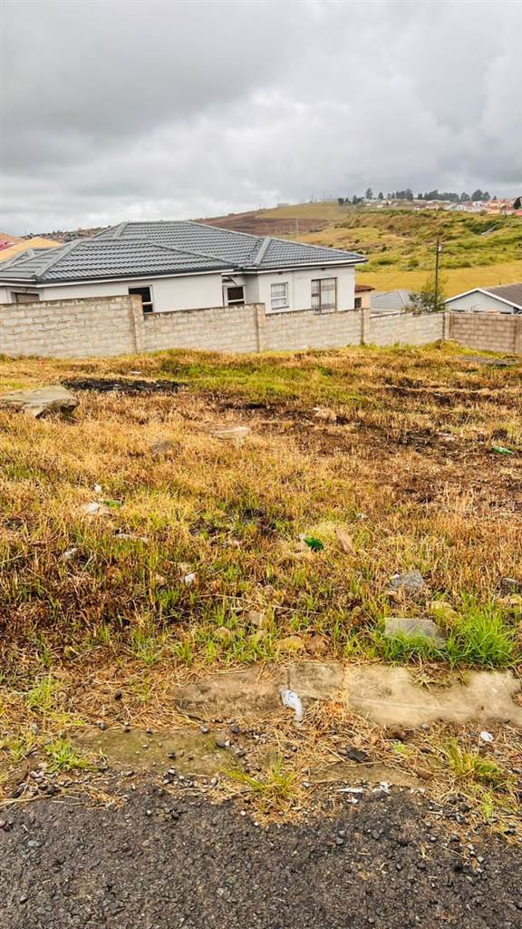 306 m² Land available in Southernwood photo number 2