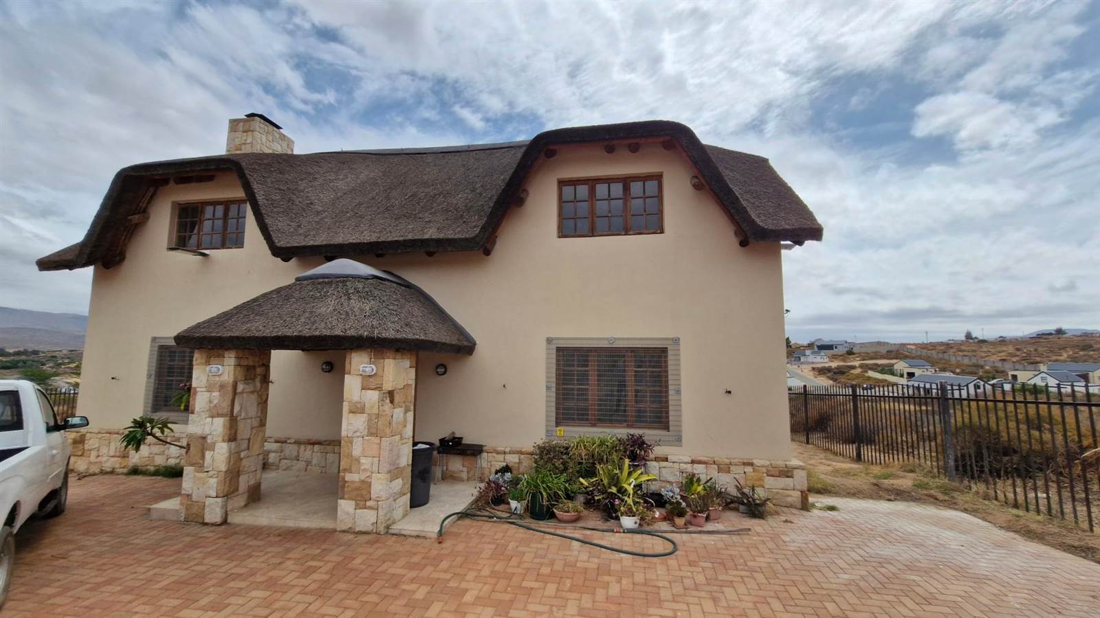 3 Bed House in Clanwilliam photo number 10