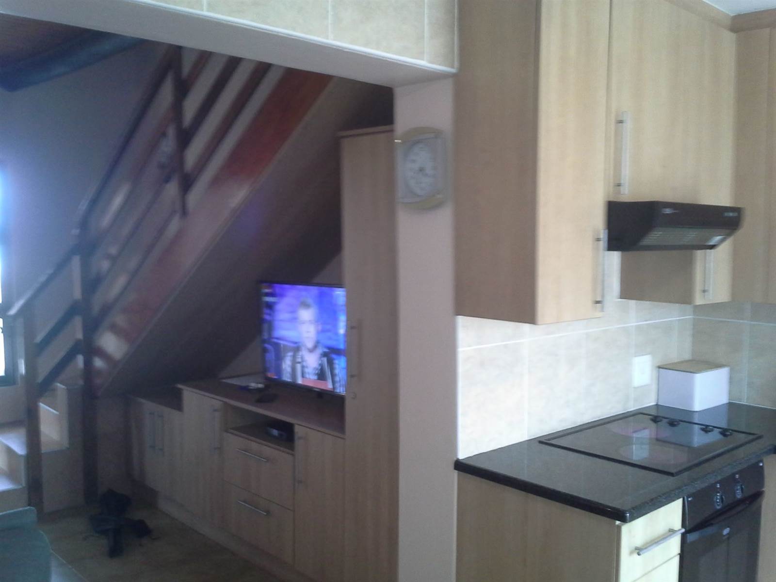 2 Bed Apartment in Hibberdene photo number 13