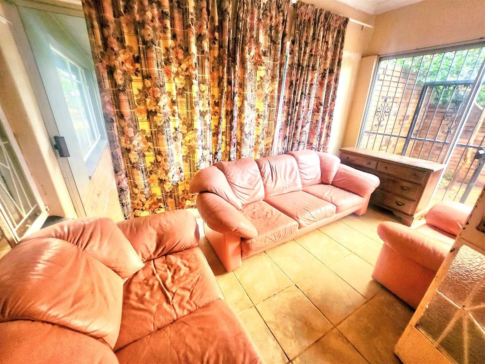 5 Bed House in Stilfontein photo number 10