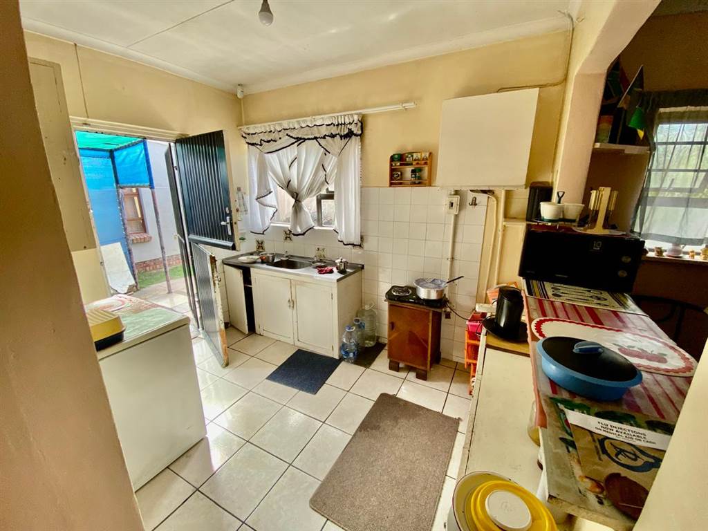 3 Bed House in Algoa Park photo number 8